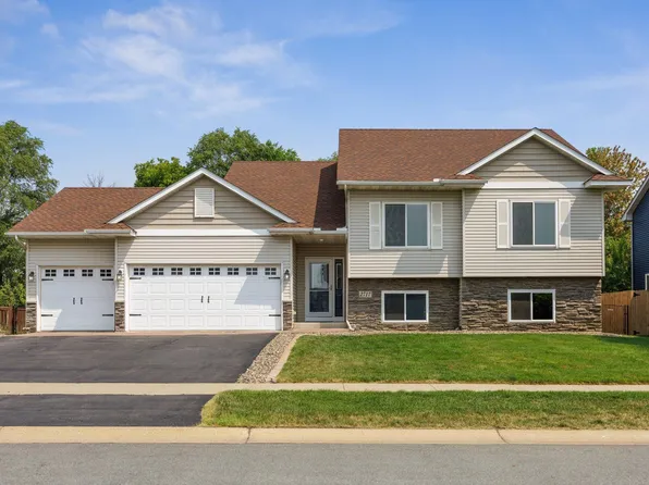 2717 148th St W, Rosemount, MN 55068