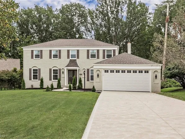 14760 Eden Ln, Middleburg Heights, OH 44130