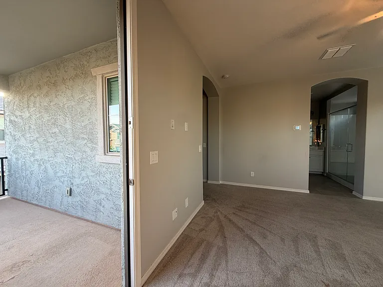 4138 E Jones St — Photo 38