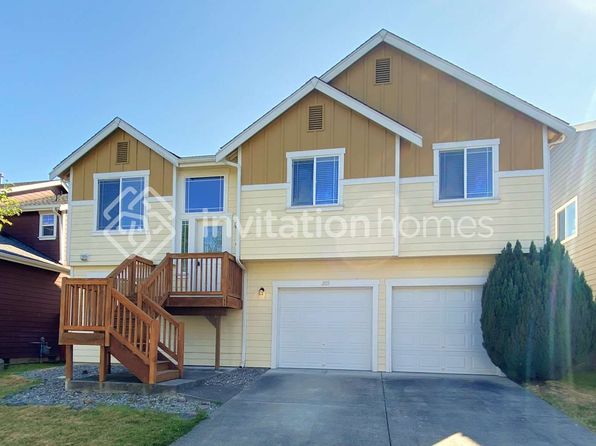 205 Phoenix Ave SW