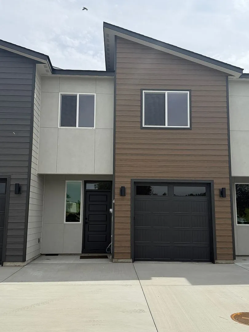 Reduced Rent! New Construction Condo Now $2,200/mo!! — Photo 1