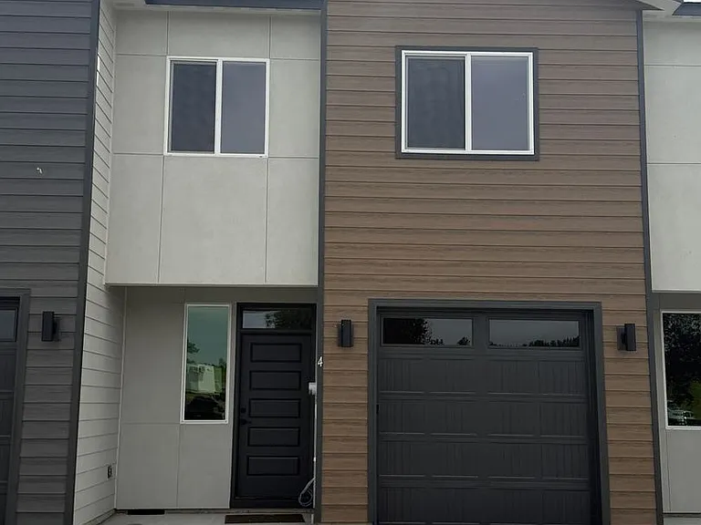 6398 NE Melby Way #4 — Photo 1