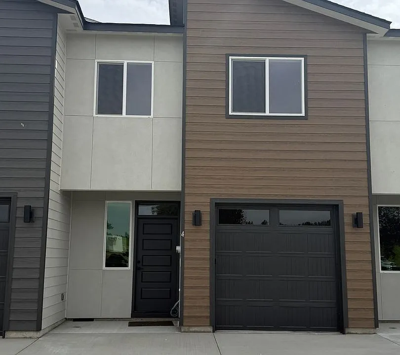 6398 NE Melby Way #4