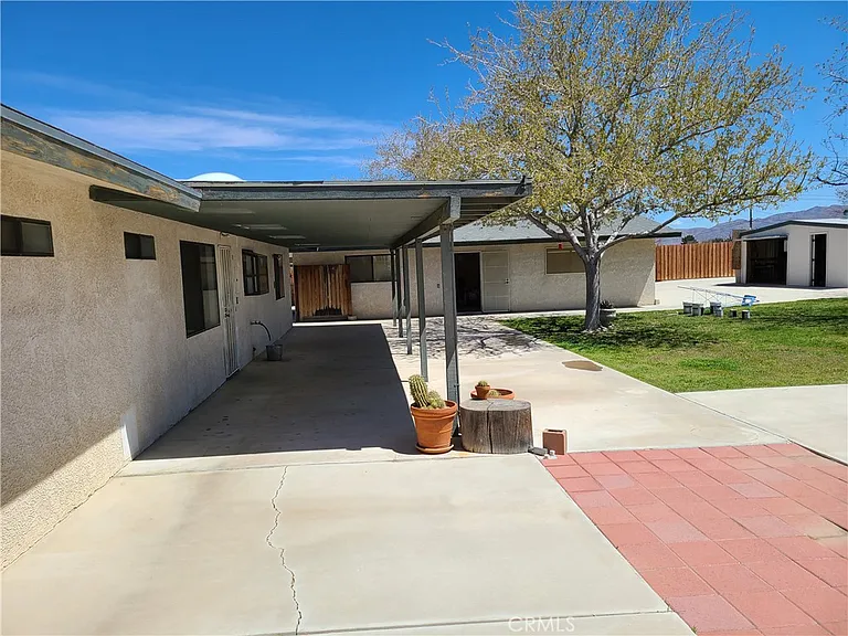 13881 Jicarilla Rd — Photo 20