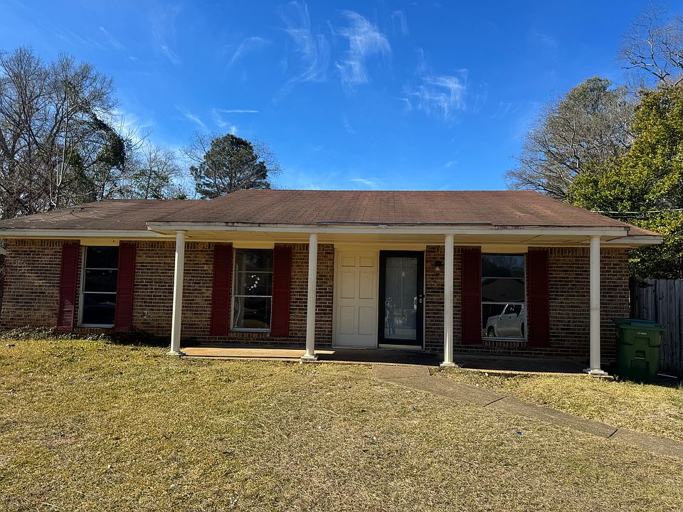1st image of 425 Mulligan Dr