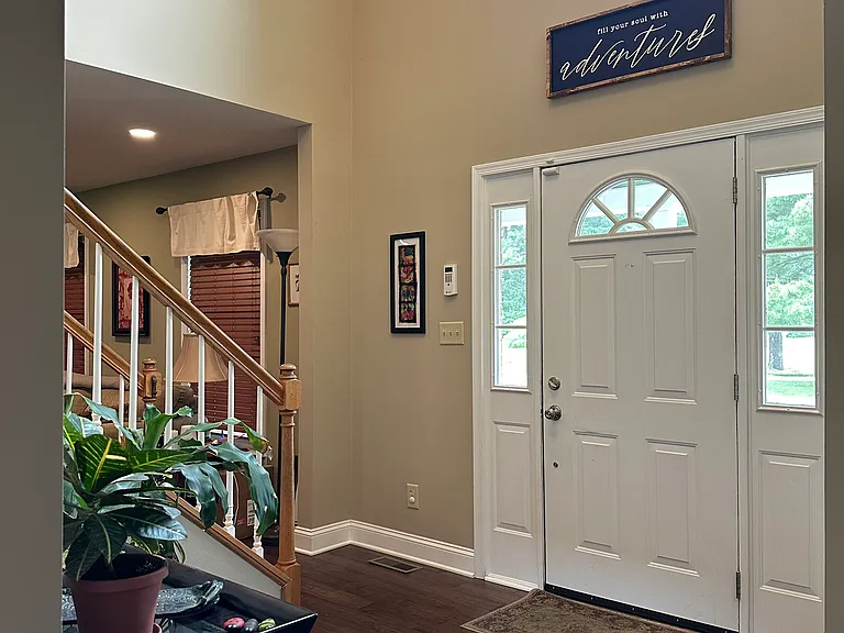 504 Ethel Ct — Photo 6