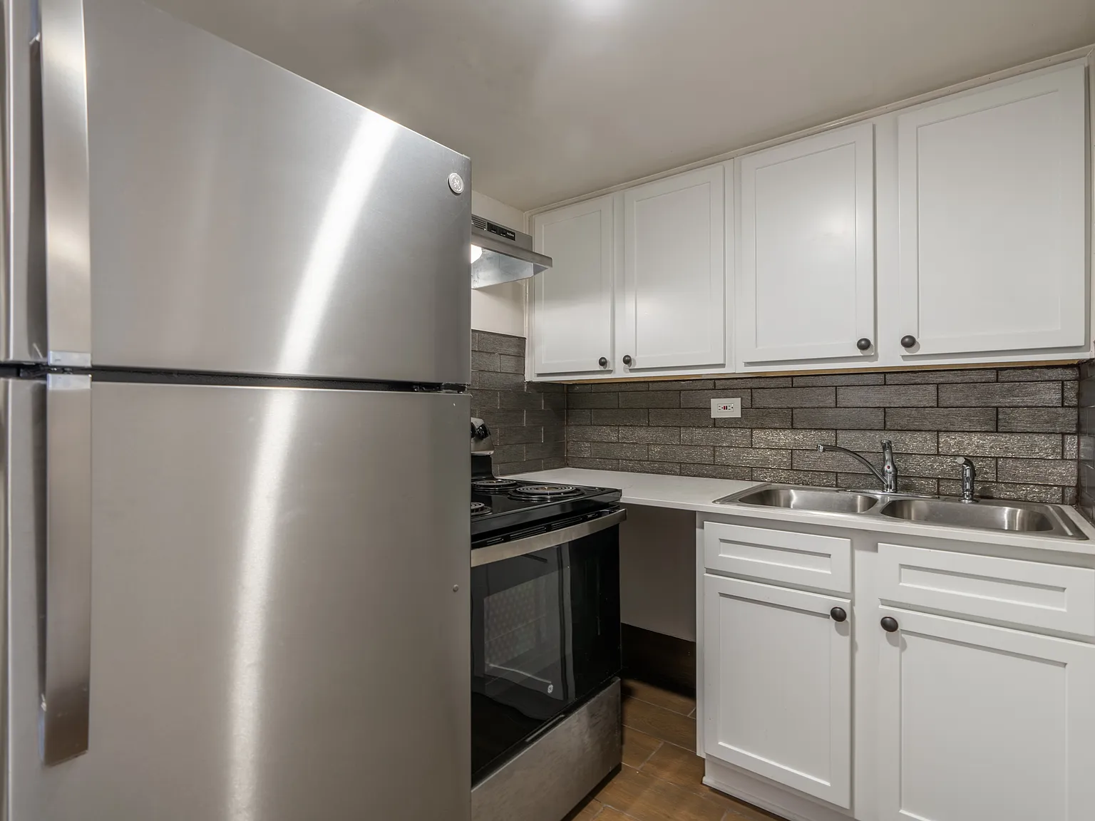 Crescendo Apartments — Photo 2