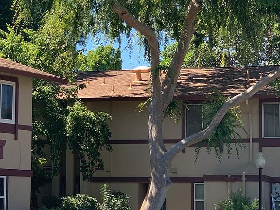 Outside view of 1524