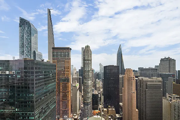 Sold by Douglas Elliman | media 20