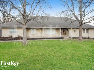 3600 S Cottage Ave, Independence, MO 64055