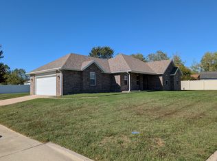 5425 S Aspen Dr, Battlefield, MO 65619