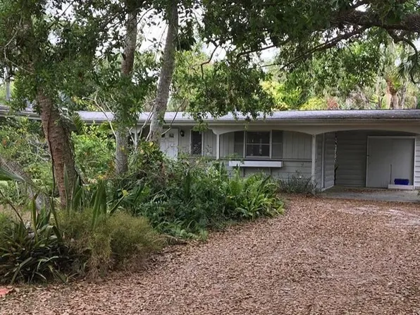 141 Garden Ln, Sarasota, FL 34242