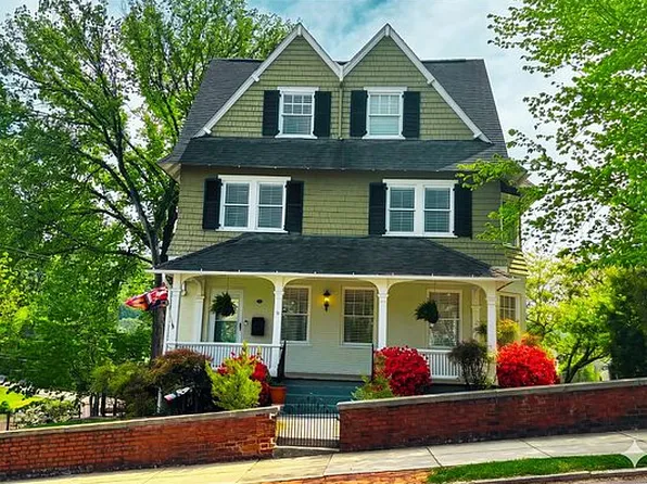 18 Mountain Ave SW, Roanoke, VA 24016