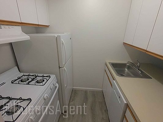 2nd image of 75-35 113th St #2B