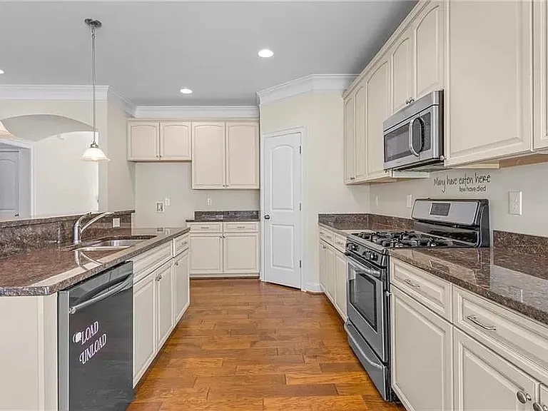 2716 River Watch Dr — Photo 8