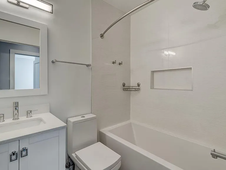 2-1605 F St NE #2 — Photo 7