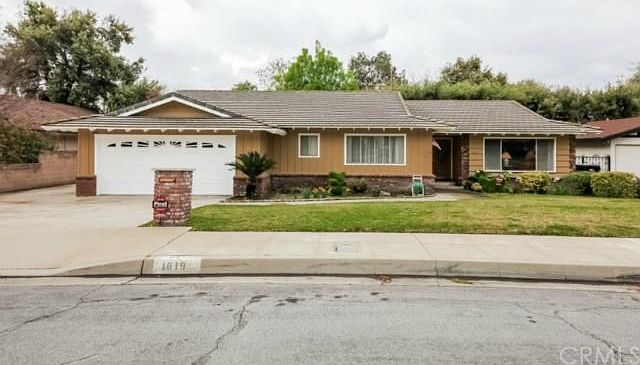 1st image of 1619 Oakhaven Dr