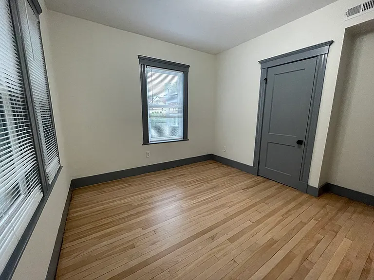 41 Long Ave #3 — Photo 5