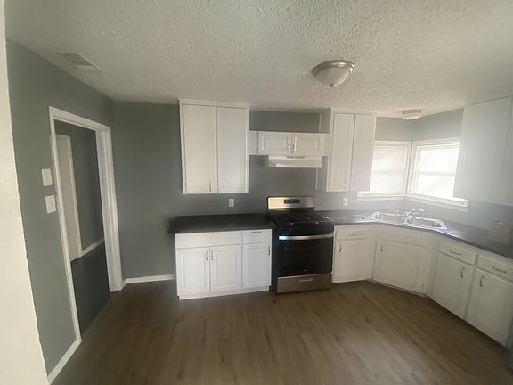 3rd image of 4600 Rutland Ave