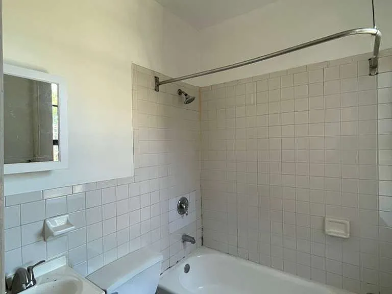 33 Storms Ave #3C — Photo 6