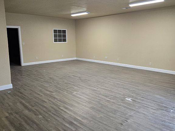 2nd image of 4006 Texoma Pkwy #105