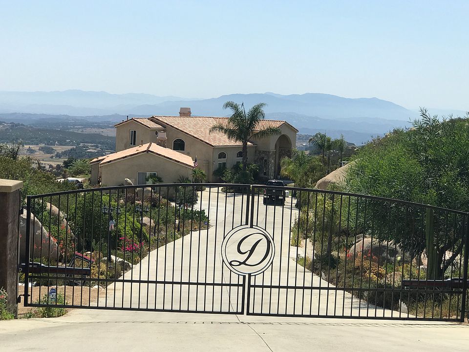 1st image of 41842 Avenida De Encanto