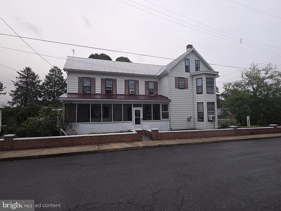 2nd image of 7 Walnut St