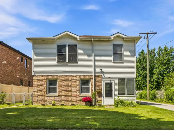 8336 Mango Ave, Morton Grove, IL 60053