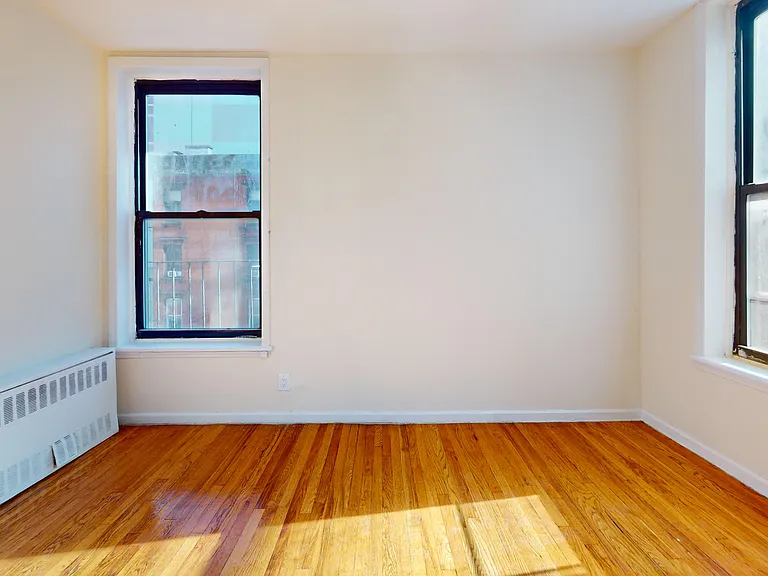 246 E 45th St #4F — Photo 4