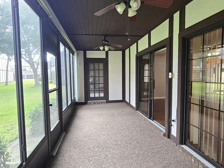 816 Greenwood Manor Cir #10 — Photo 35