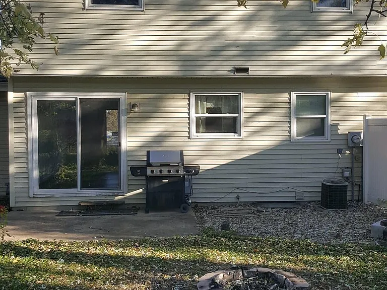 640 Elizabeth Ln #1 — Photo 15