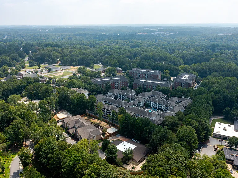 45Eighty Dunwoody — Photo 31