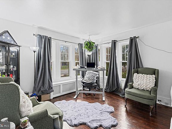 5th image of 218 Sanhican Dr