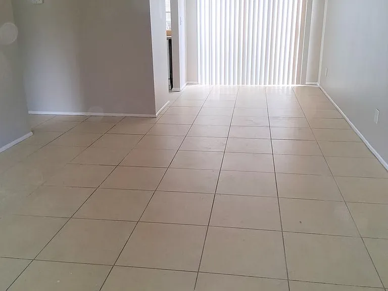 3206 W Azeele St #130 — Photo 5