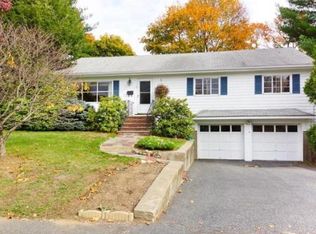 12 Bluebird Rd, Wellesley, MA 02481