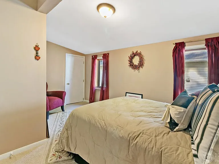 1904 River Terrace Dr — Photo 7