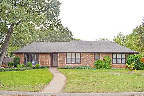 1st image of 2808 Greenbrook Dr