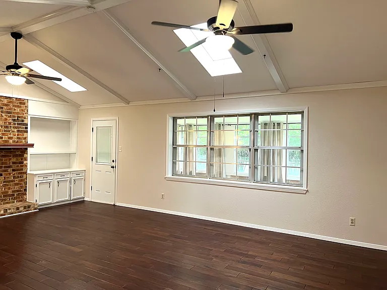 Skylights & ceiling fans