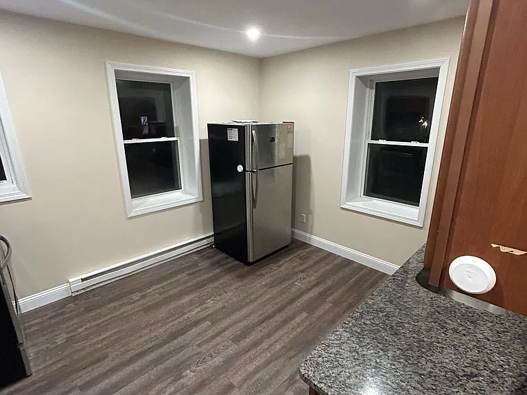 1039 Main St #7 — Photo 13