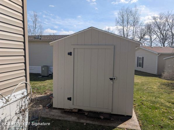 278 Armstrong Ave, Flushing, MI 48433