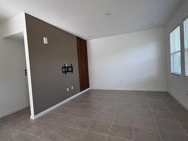 1102 Seaside Mist Trl — Photo 6