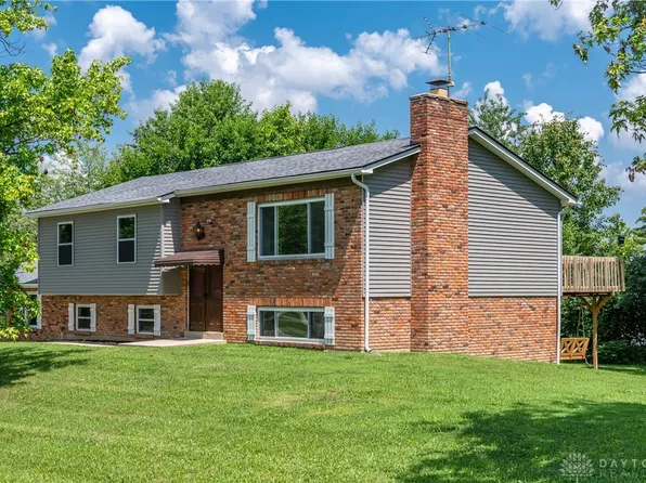 7560 Lake Meadow Ct, West Chester, OH 45069