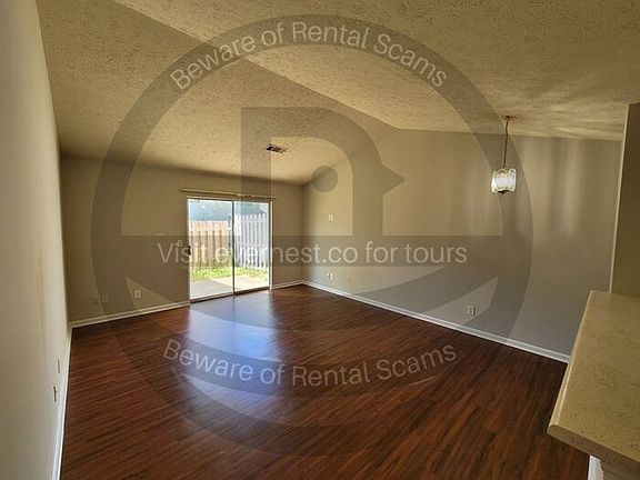 3rd image of 127 Sussex Ave