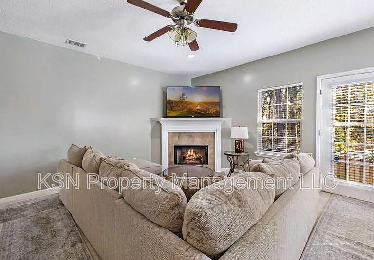 13 Orchid Ln — Photo 8
