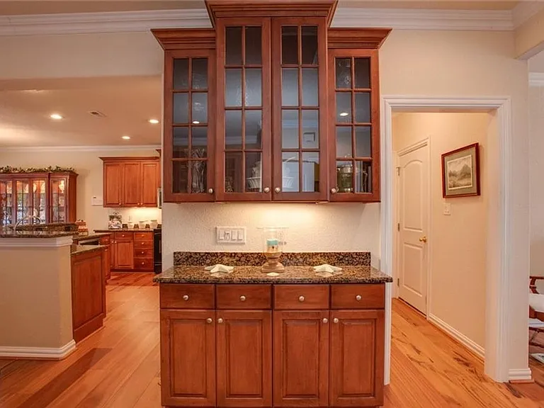 1032 Horton Pl — Photo 7