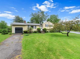 9 Gregory Rd, Holliston, MA 01746