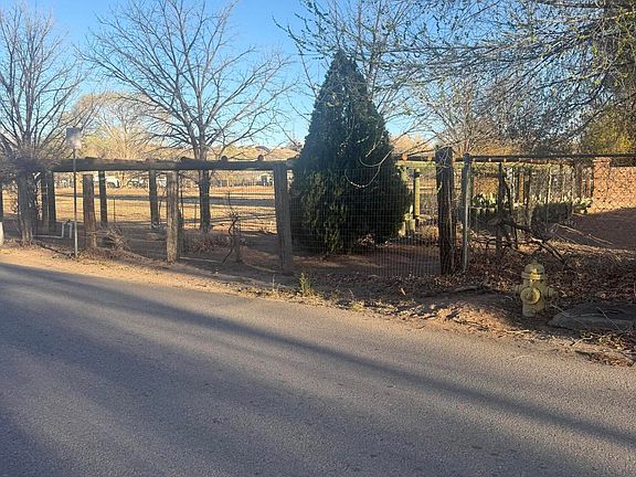 5th image of 2402 Salvador Rd SW