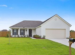 9563 Laurel Oak Ln, Westwego, LA 70094