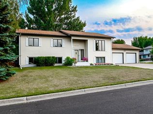 1829 15th St SW, Minot, ND 58701