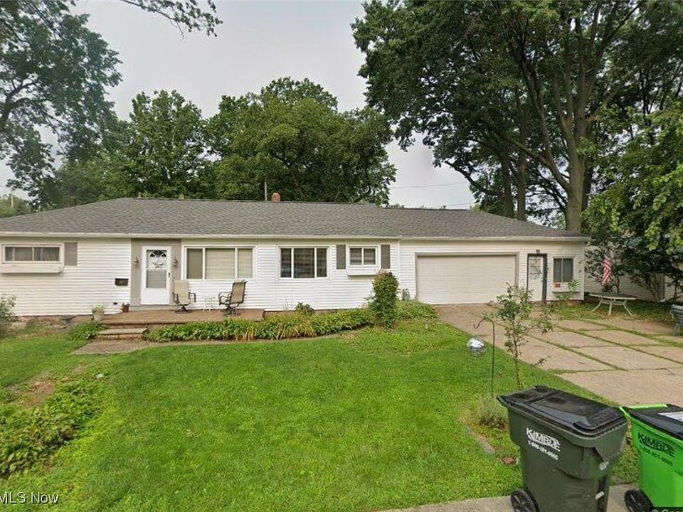 1st image of 96 Edgewood Dr